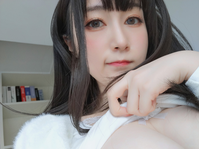 白银81-NO.065 自分撮りvol.47[121P+3V/770MB]