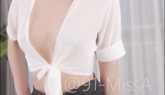 MissA-性感秘书诱惑上司[1v/324M]